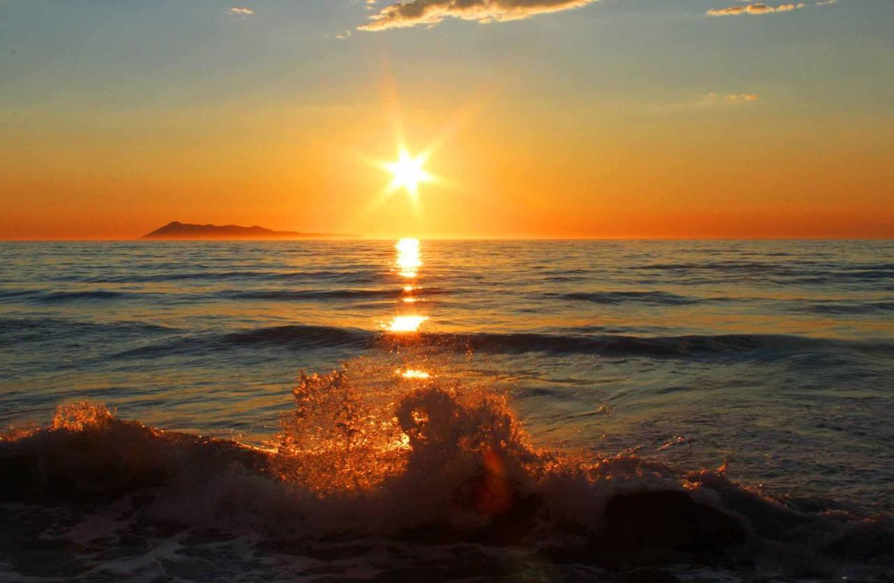 Logas Beach Studios Peroulades  Dış mekan fotoğraf