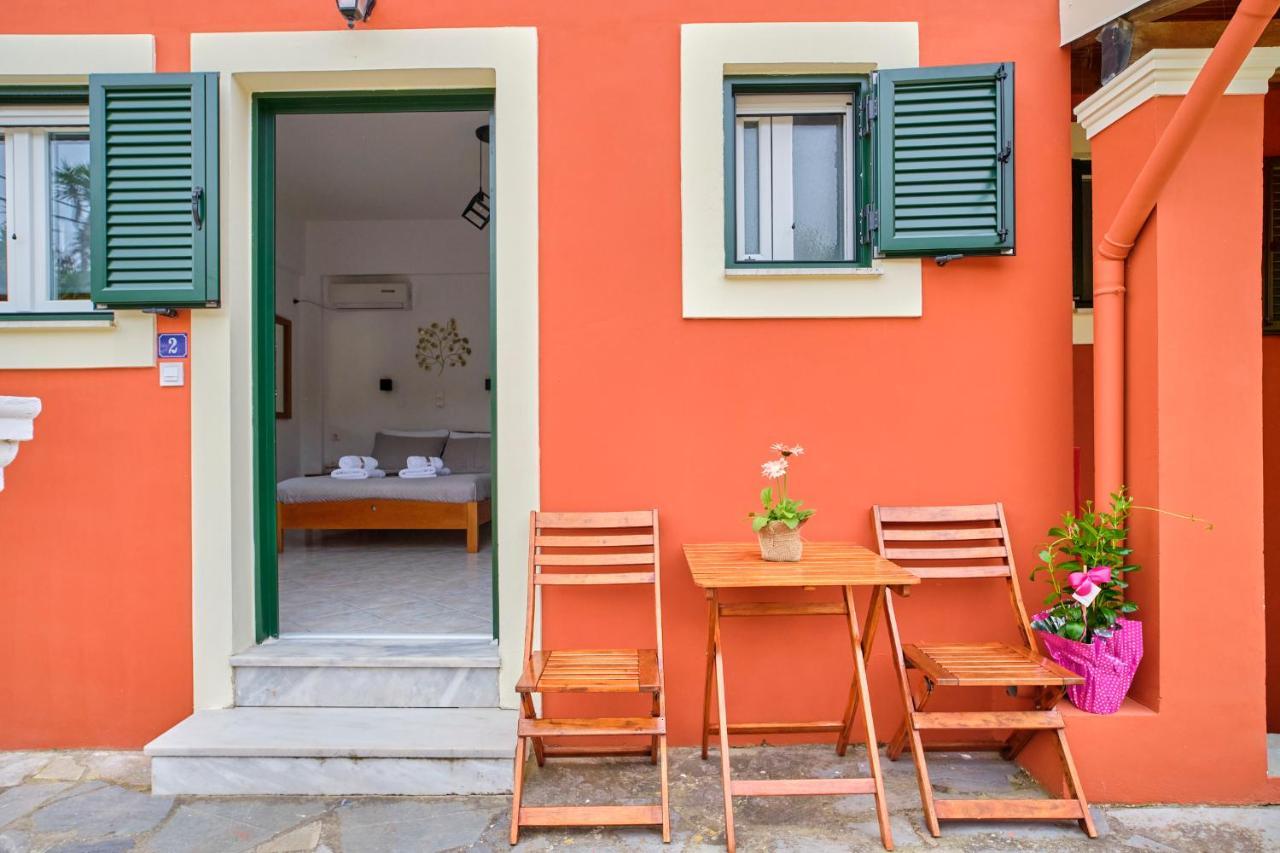 Logas Beach Studios Peroulades  Dış mekan fotoğraf