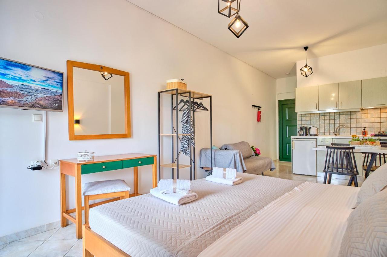 Logas Beach Studios Peroulades  Dış mekan fotoğraf