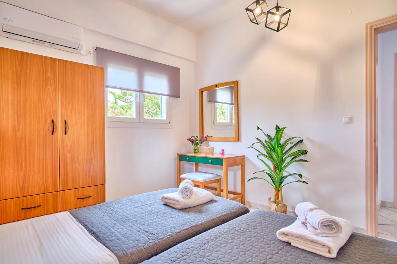 Logas Beach Studios Peroulades  Dış mekan fotoğraf