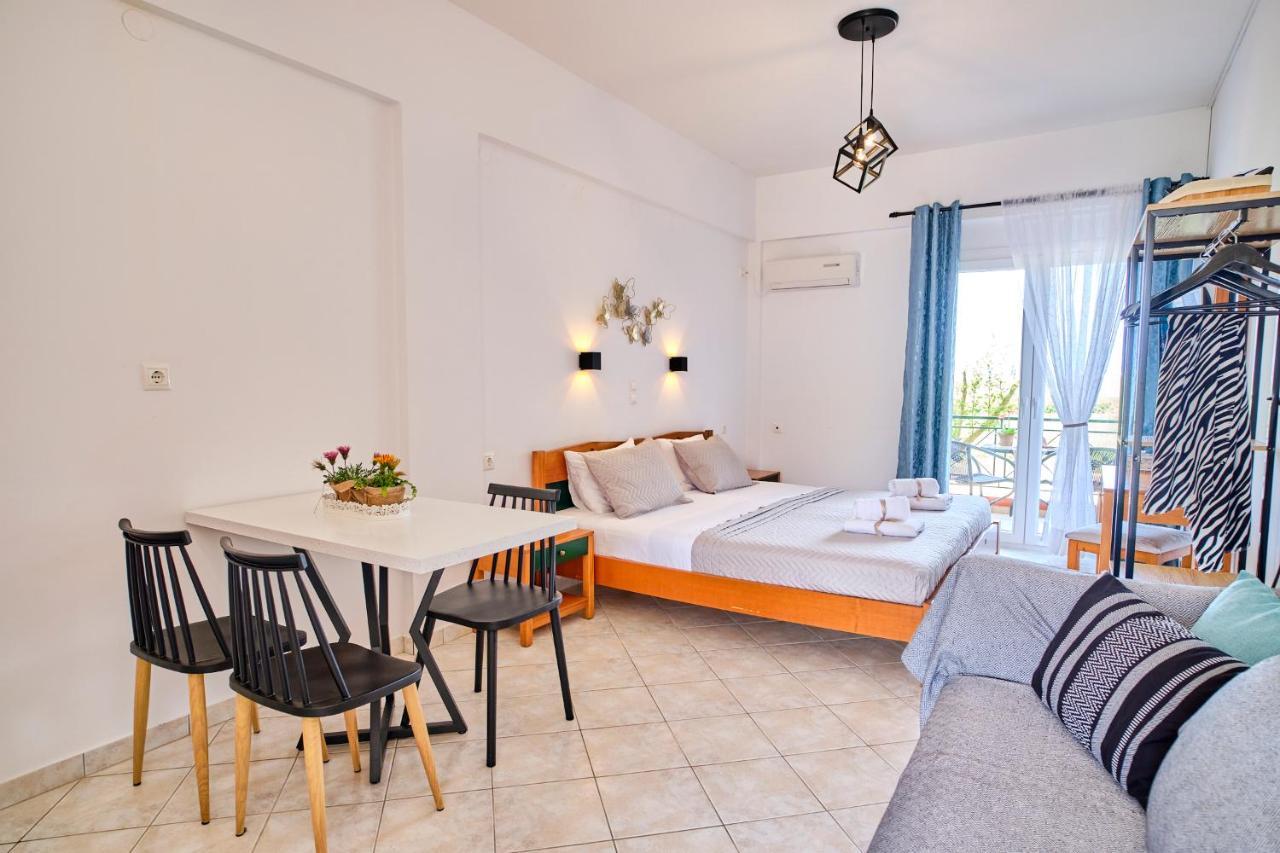 Logas Beach Studios Peroulades  Dış mekan fotoğraf
