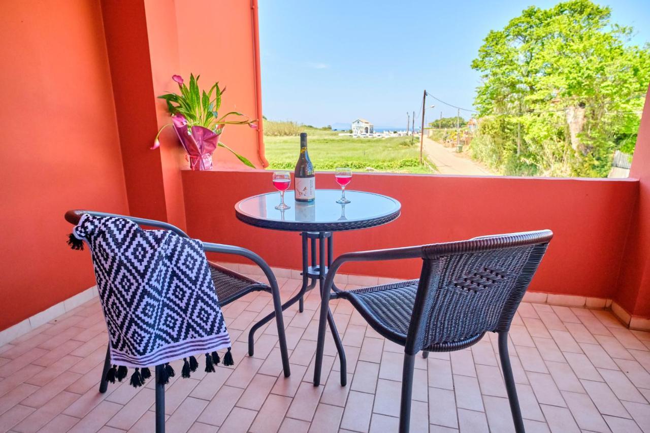 Logas Beach Studios Peroulades  Dış mekan fotoğraf