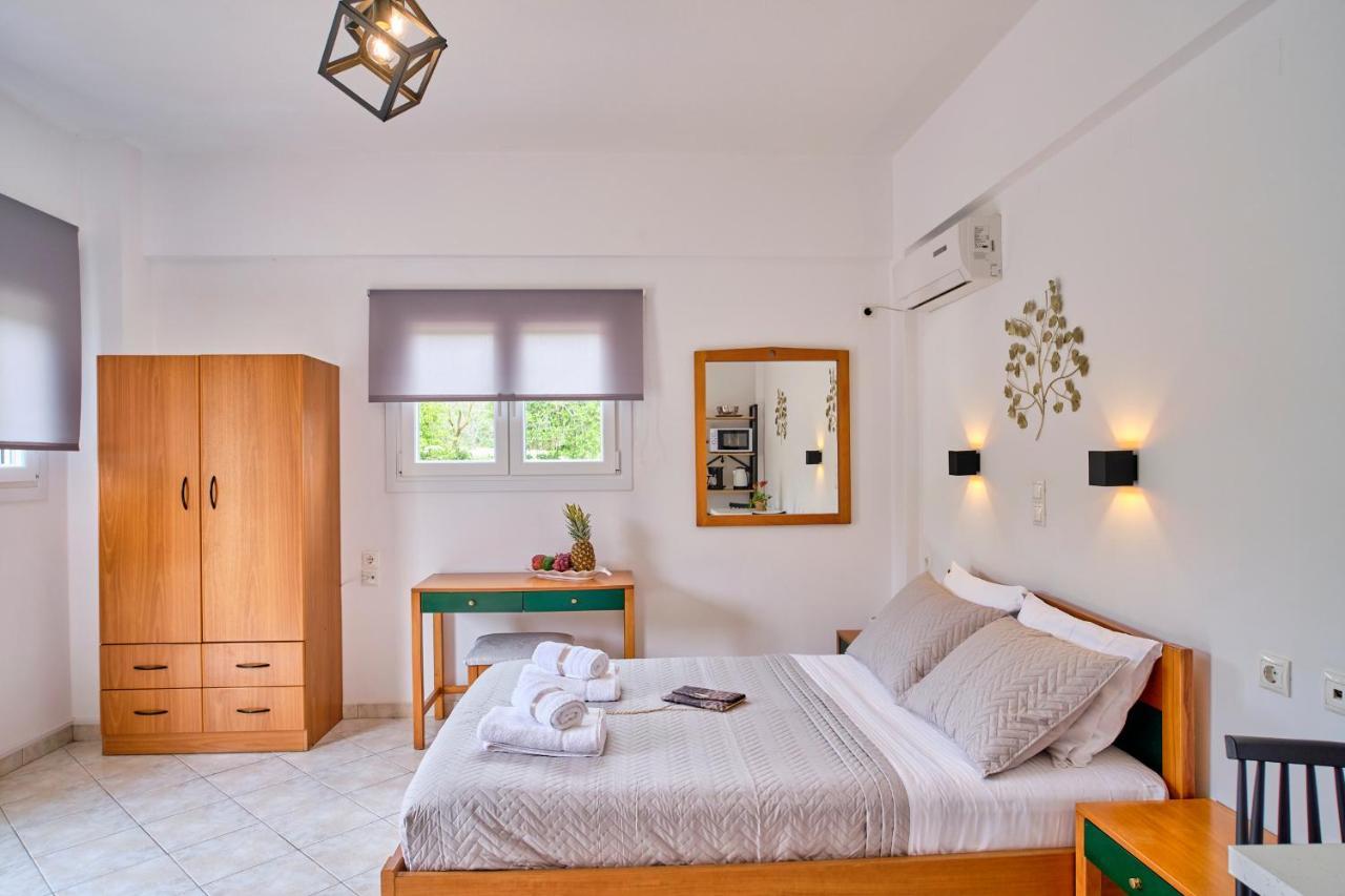 Logas Beach Studios Peroulades  Dış mekan fotoğraf