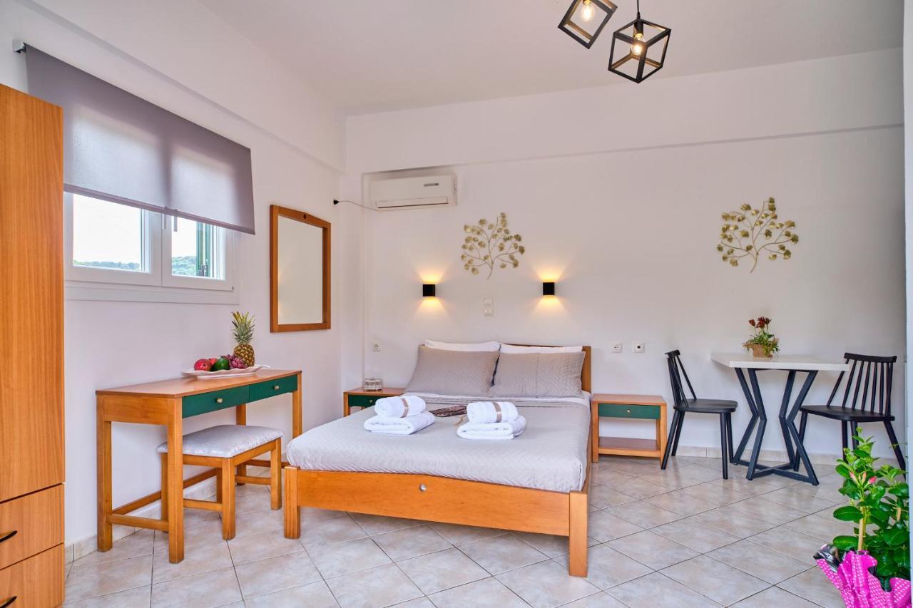 Logas Beach Studios Peroulades  Dış mekan fotoğraf
