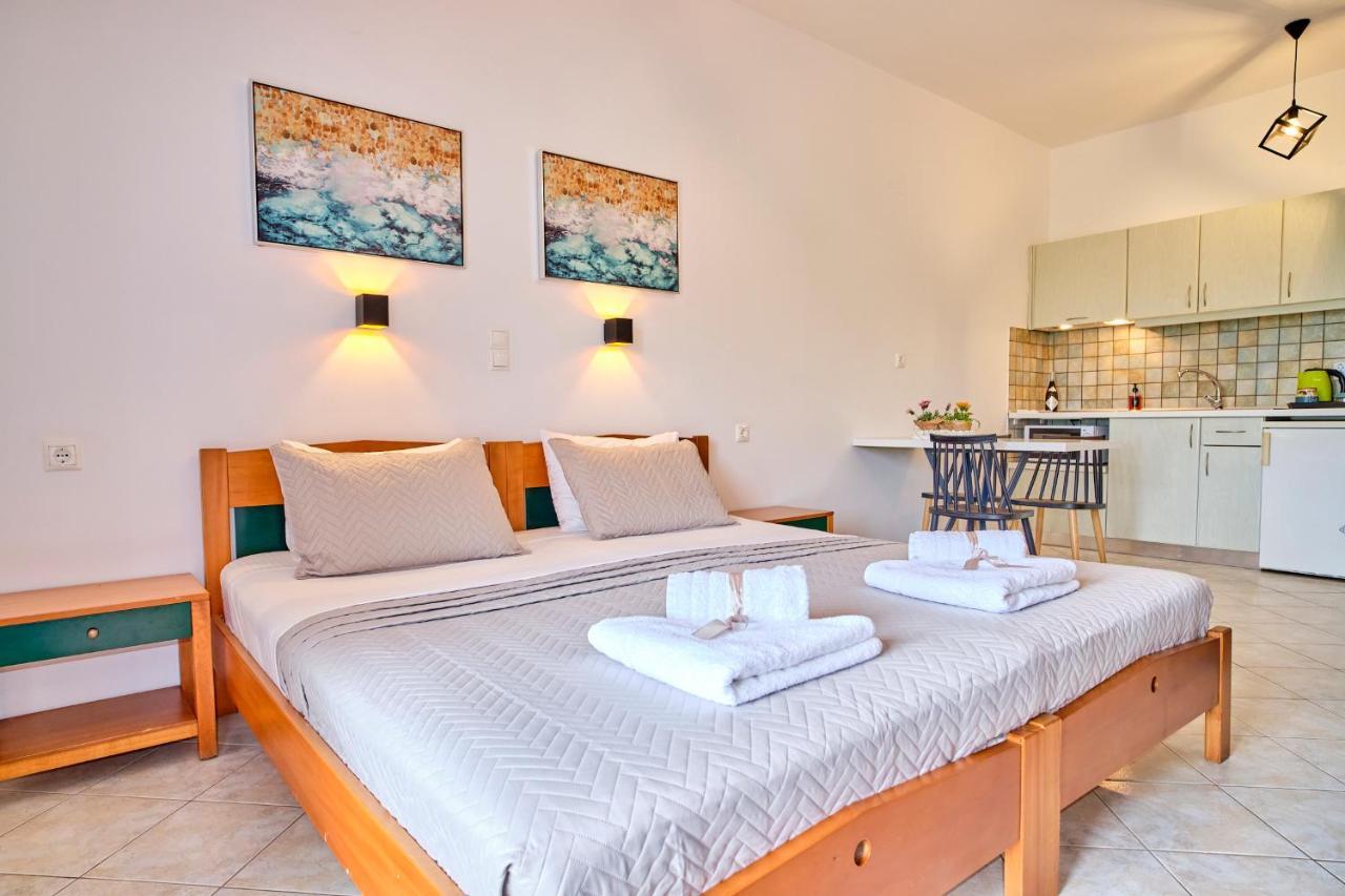 Logas Beach Studios Peroulades  Dış mekan fotoğraf