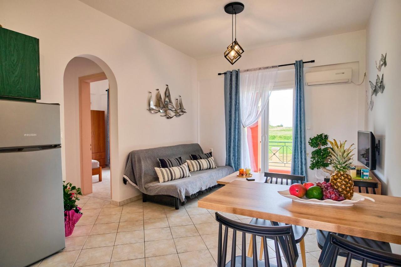 Logas Beach Studios Peroulades  Dış mekan fotoğraf
