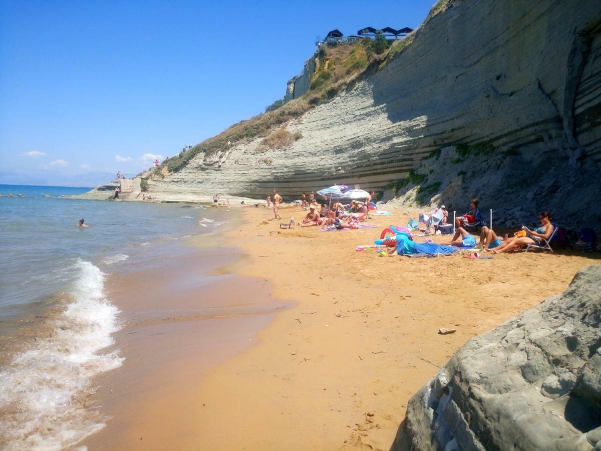 Logas Beach Studios Peroulades  Dış mekan fotoğraf
